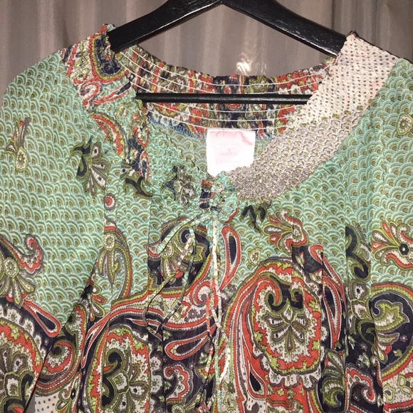 Romeo & Juliet Couture - Picture 1 of 6